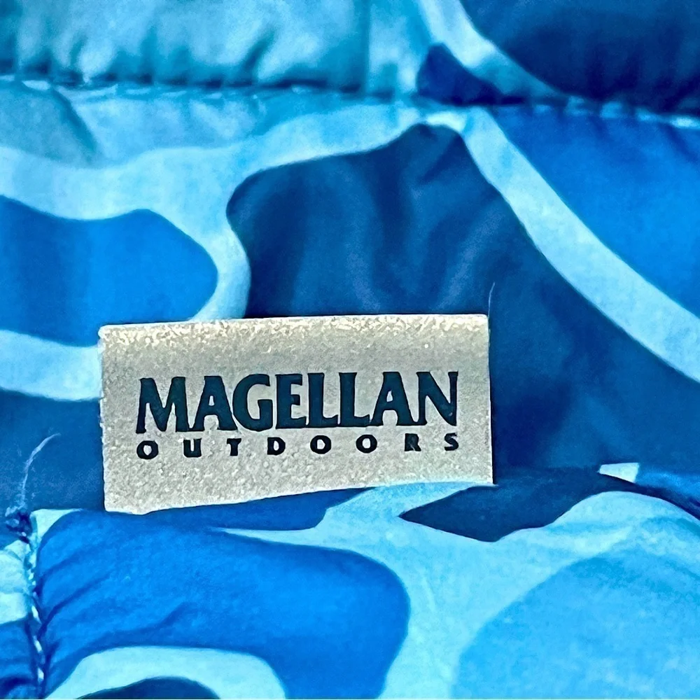 Magellan Outdoors Kids Puffer Coat Blue Camo Youth Medium